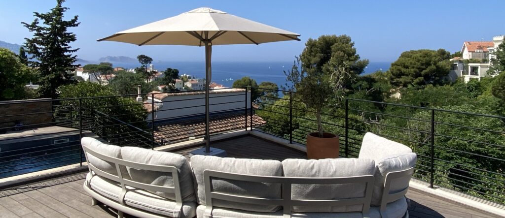Notre terrasse avec vue mer